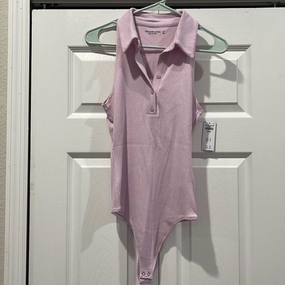 NWT Abercrombie & Fitch Soft A&F Ribbed Polo Bodysuit Pink Size Medium - Picture 1 of 7
